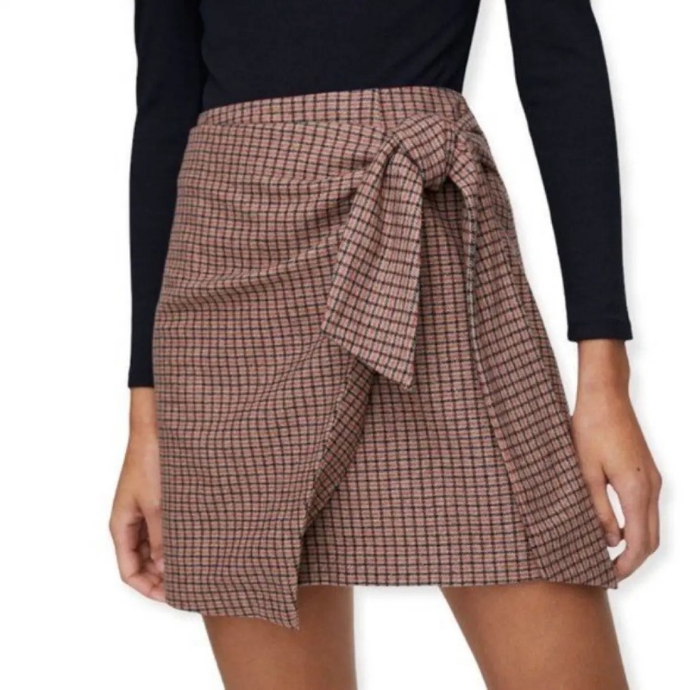 Wilfred Aritzia Wool Cashmere Blend Wrap Mini Skirt Red Check Plaid size 8